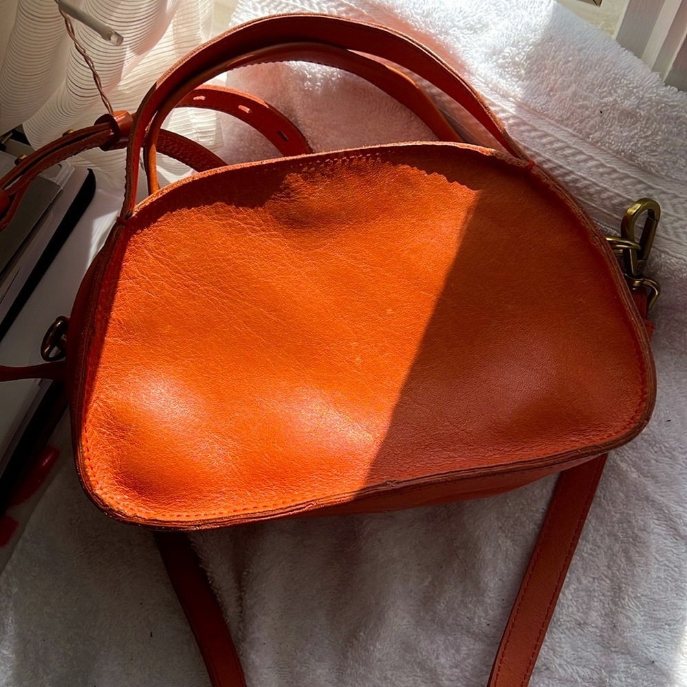 Versatile and Summery Small Madewell Crossbody